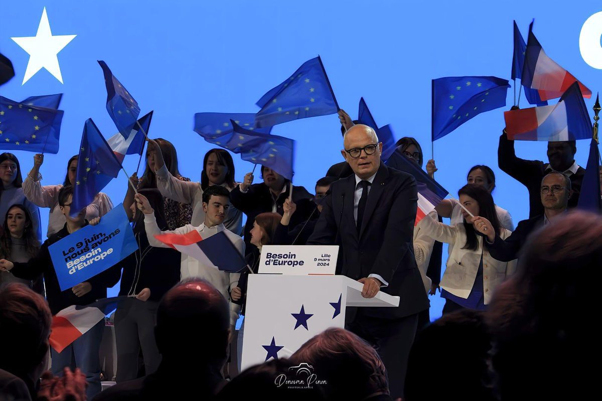 « Nos pères et nos mères ont fait l’Europe et il nous appartient de continuer. Nous sommes pro-européens : nous voulons une Europe qui investit et qui prépare l’avenir, une Europe fière de ce qu’elle est et capable de dire où elle va. » @EPhilippe_LH 🇪🇺