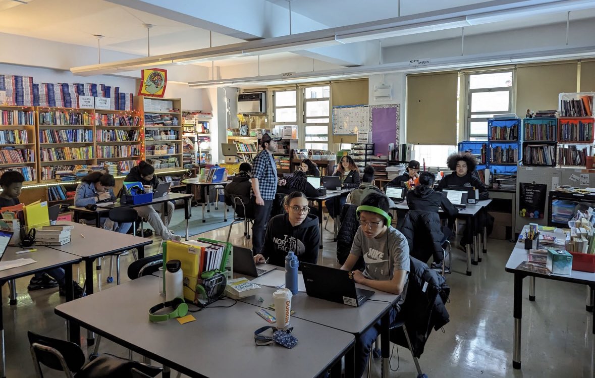 UNMSRocks's tweet photo. The time is always right to learn and practice. Our wonderful UNMS students and teachers at our #UNMSSaturdayAcademy today. #unmsrocks https://t.co/iwEyEWJeL2