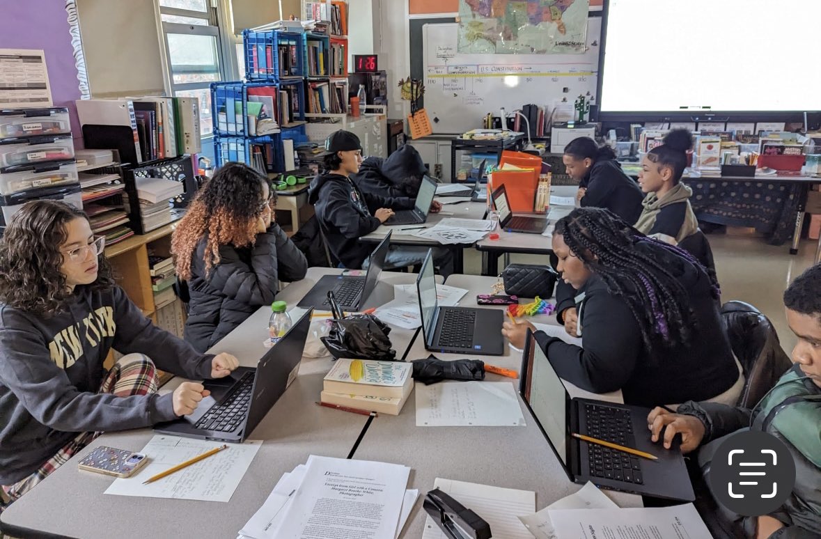 UNMSRocks's tweet photo. The time is always right to learn and practice. Our wonderful UNMS students and teachers at our #UNMSSaturdayAcademy today. #unmsrocks https://t.co/iwEyEWJeL2