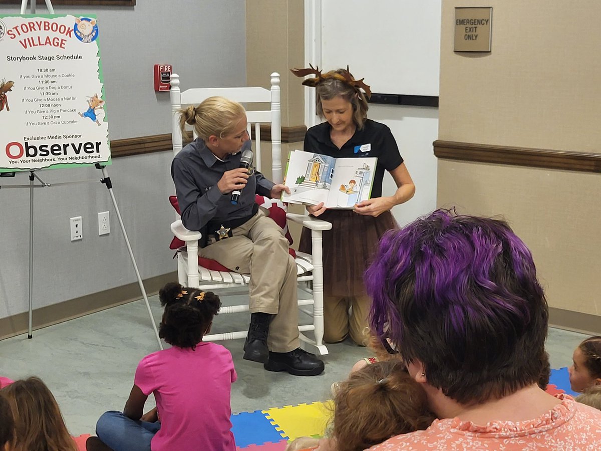 If you give a commander a book, she’ll ask if she can read to the kids! Commander Nawrocki had fun serving as a guest reader at the Early Learning Coalition of Flagler and Volusia Storybook Village event today!