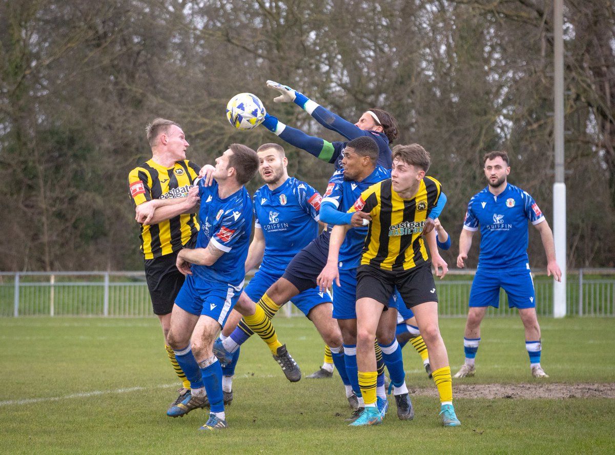 A few more from today's game between <a href="/BasUtdFC/">Basildon United Football Club 🐝</a>  and Grays Athletic