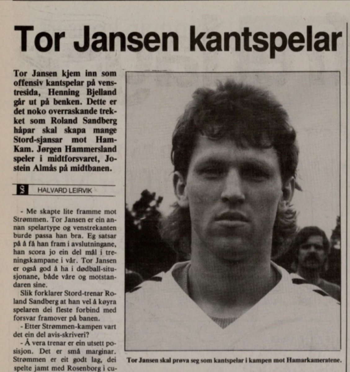HKvarme's tweet photo. Blandt alle «dykk i arkivet» må dette være noko av det mest oppsiktsvekkande i #Stordfotball si historie. Roland Sandberg benkar Bjelland og har trua på at venstrekanten kan passe Jansen bra. 
Flo-rolla før Flo-rolla vart oppfunnen? https://t.co/s7i1OnZc6N