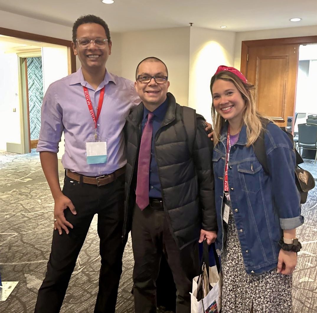 SpanishGuerra's tweet photo. An honor to meet profe @DiegoOjeda66 at @_SCOLT_ . His session was simply magnificent! Very playful and meaningful ideas to work with readers in the World Language classroom.
Congrats my fellow Colombian!!!
#scolt https://t.co/vRsHc2CgNO