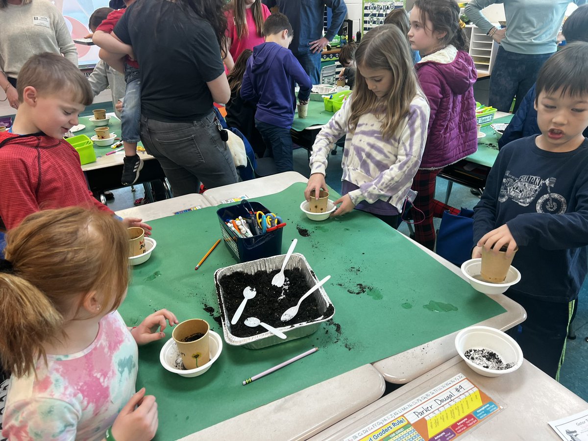 2nd grade is thankful for the parent volunteers who visited our classrooms to help students plant native plants! 🌻🌱🪴
