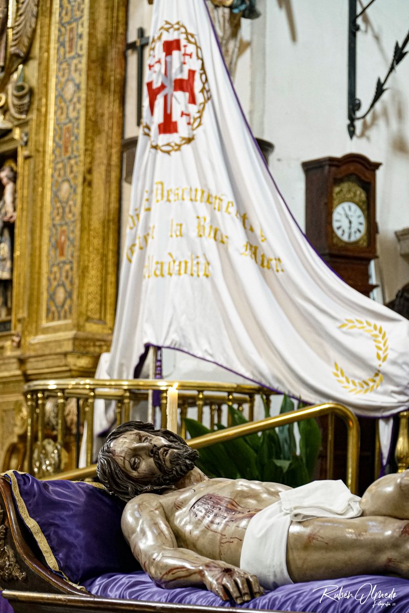 RubenOlmedo's tweet photo. Cuaresma 2024, Veneración al Sto Cristo Yacente en la Iglesia de San Miguel @Descen_VA Simplemente maravilloso. Detalles en el enlace.. https://t.co/LgFOR0W5tj @vallpasion @jcssvall https://t.co/11nBluJIIM