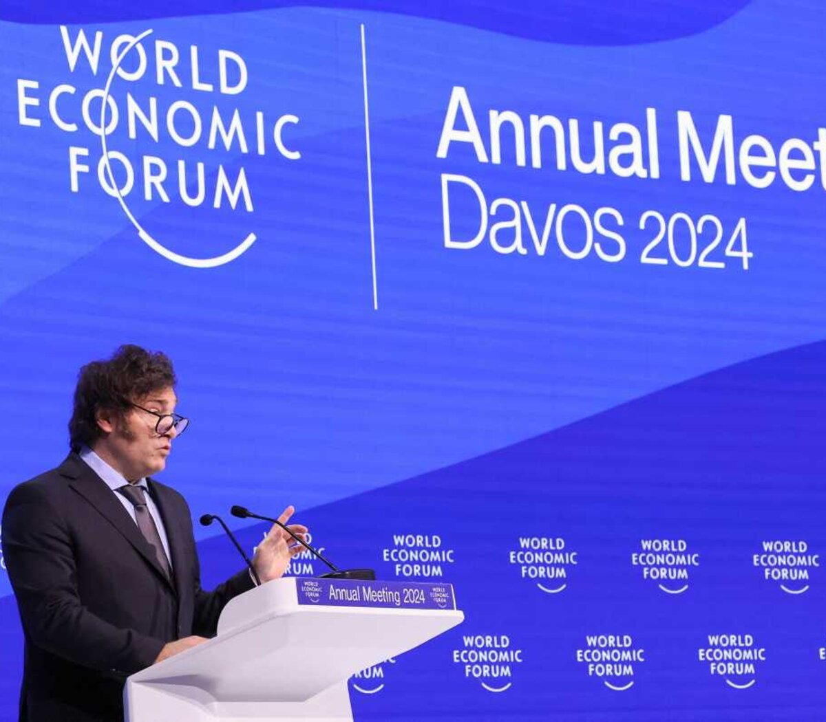 javiermolei's tweet photo. Do you really think the most groundbreaking president of all times won't have his memecoin moment?

Think again.
Study Javier Milei.

@JMilei https://t.co/i6p6WwFwFo