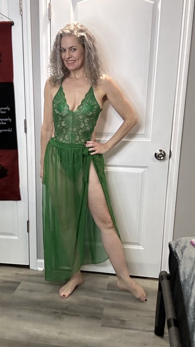 Sexy Saturday! 😈💋 #milf #bi #swinger #sexyover40 #legs #tits #titties #pussy #nsfw #feet #foot #fetish<a href="/tag/milf"class="tags">#milf</a><a href="/tag/bi"class="tags">#bi</a><a href="/tag/swinger"class="tags">#swinger</a><a href="/tag/sexyover40"class="tags">#sexyover40</a><a href="/tag/legs"class="tags"><span>#legs</span></a><a href="/tag/titties"class="tags"><span>#titties</span></a><a href="/tag/feet"class="tags"><span>#feet</span></a><a href="/tag/fetish"class="tags"><span>#fetish</span></a><a href="/tag/foot"class="tags"><span>#foot</span></a><a href="/tag/pussy"class="tags"><span>#pussy</span></a><a href="/tag/kink"class="tags"><span>#kink</span></a>