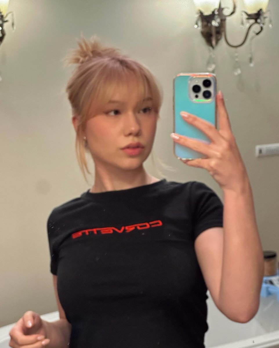 QuarterJade tweet media