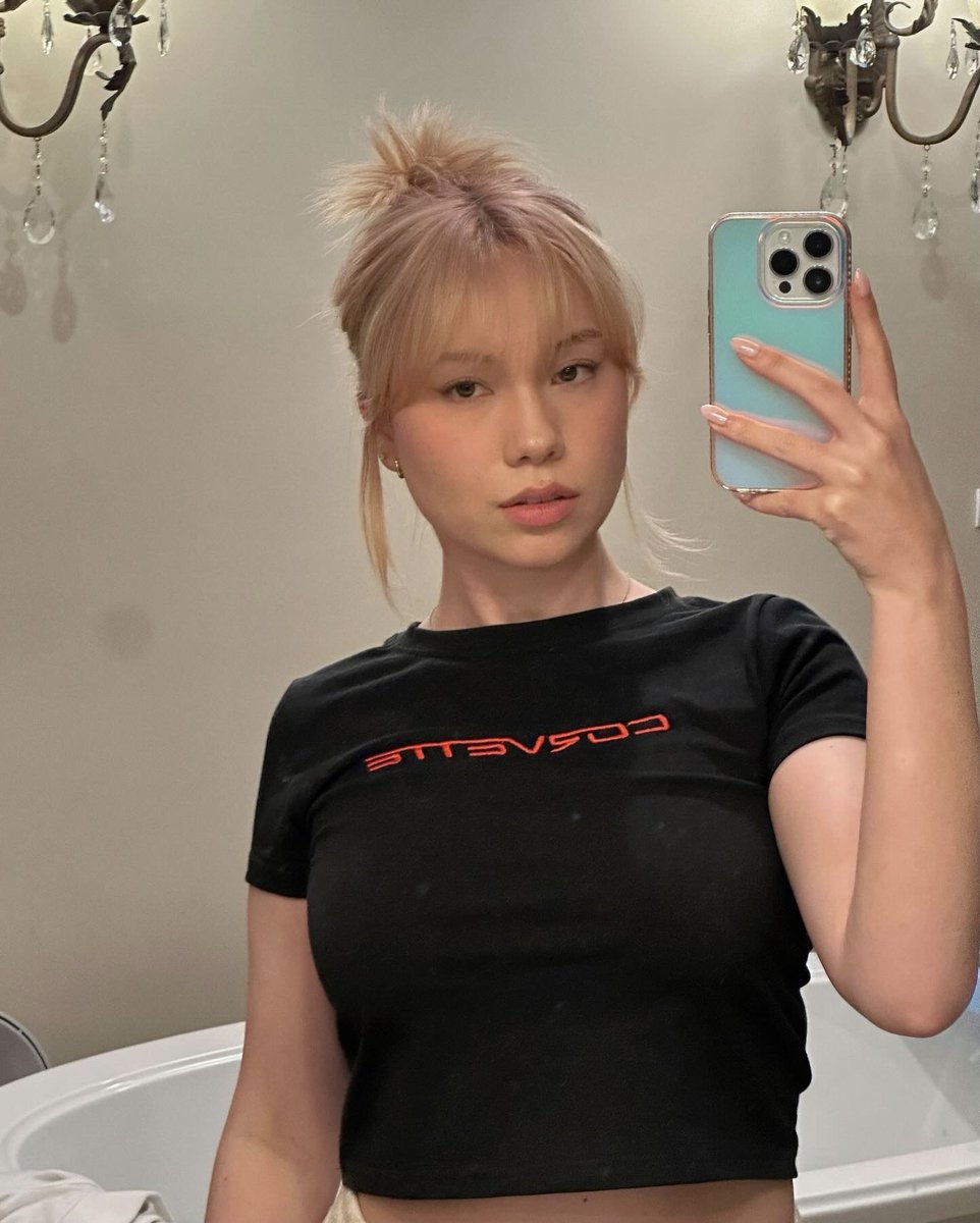 QuarterJade tweet media