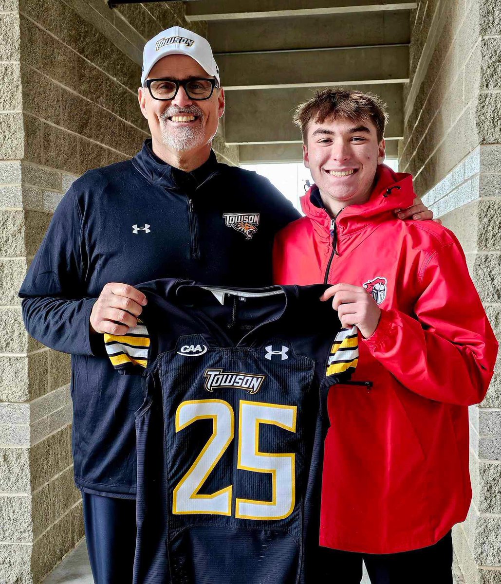 AlexShrader2400's tweet image. Great time today at @Towson_FB’s Junior Day. Learned a lot about Towson’s program and their unique motto! Thank you @CoachKrutsch for inviting me! Can’t wait to be back in the summer! @PeteShinnick @CoachBMyers @PPJSHSFootball @dldarst @TerryRollins72 @CoachMacKicking @BrianWJ23
