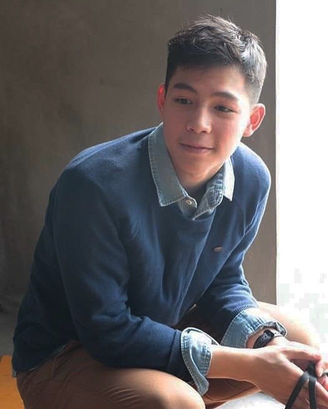 juhooFk's tweet photo. 🤣🤣🤣😂today I scrolled my gallery this boy caught @Firstkpp #firstkanaphN #khaotungg #FirstKhaotung https://t.co/oNKFROV96E