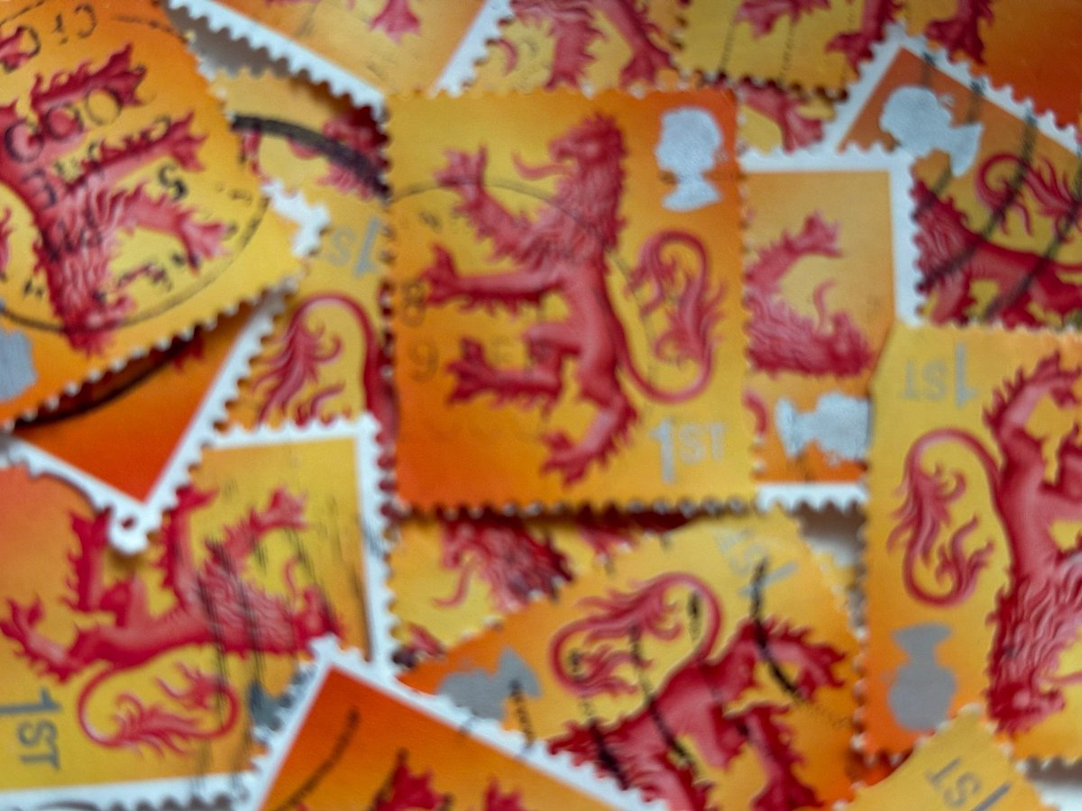 New Listing - Scottish 🏴󠁧󠁢󠁳󠁣󠁴󠁿 Lion/2001
 #craftbizparty #earlybiz #inbizhour #mhhsbd  #ukgiftam #postagestamps #art  #scrapbooking #ephemera #junkjournal #collage #decoupage #papercrafts #stampart #postagestampart #philately
