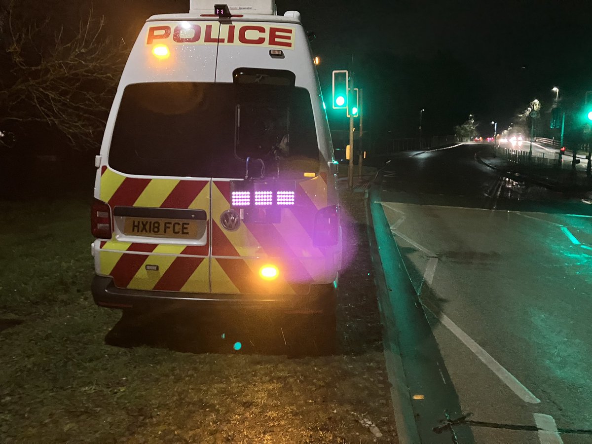 RickyMarks's tweet photo. @HantsPolRoads @HighwaysSWEST  totally obscuring the view of traffic for pedestrians an parked within the white zigzags I hope the operator will receive 3points an an fine just like any one caught speeding surly these cameras have to be used legally  @policeconduct https://t.co/Evoh1F3msY