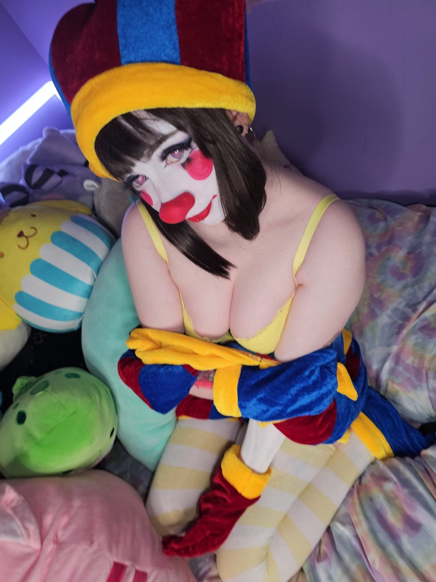 Content from clussytheclownfree