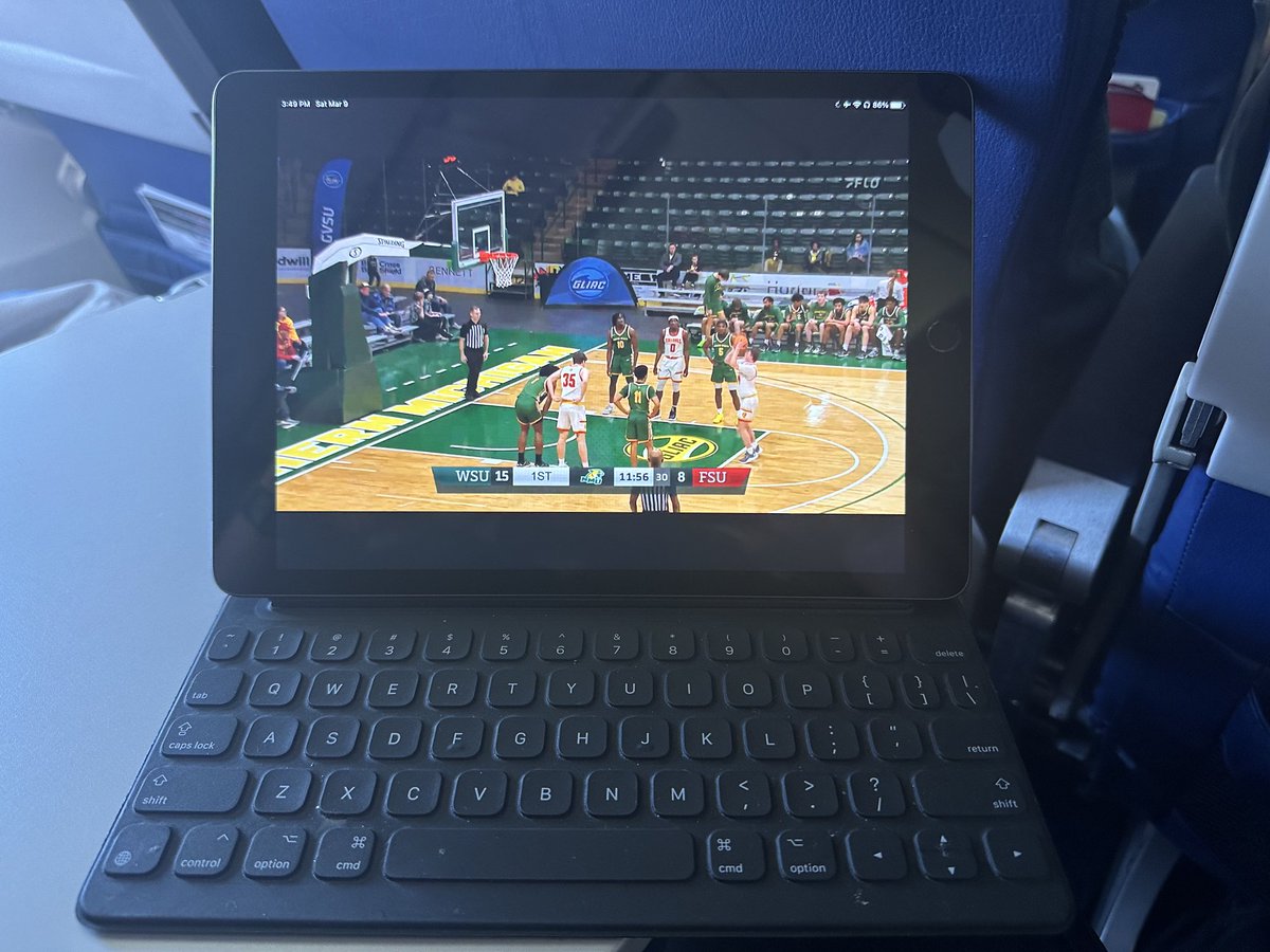 Returning from recruiting in Florida at the ⁦<a href="/GAcademyLeague/">Girls Academy</a>⁩ Champions Cup &amp; just enough time on flight to catch ⁦⁦<a href="/FerrisMBBALL/">Ferris M Basketball</a>⁩ in GLIAC tourney action!
#godawgs