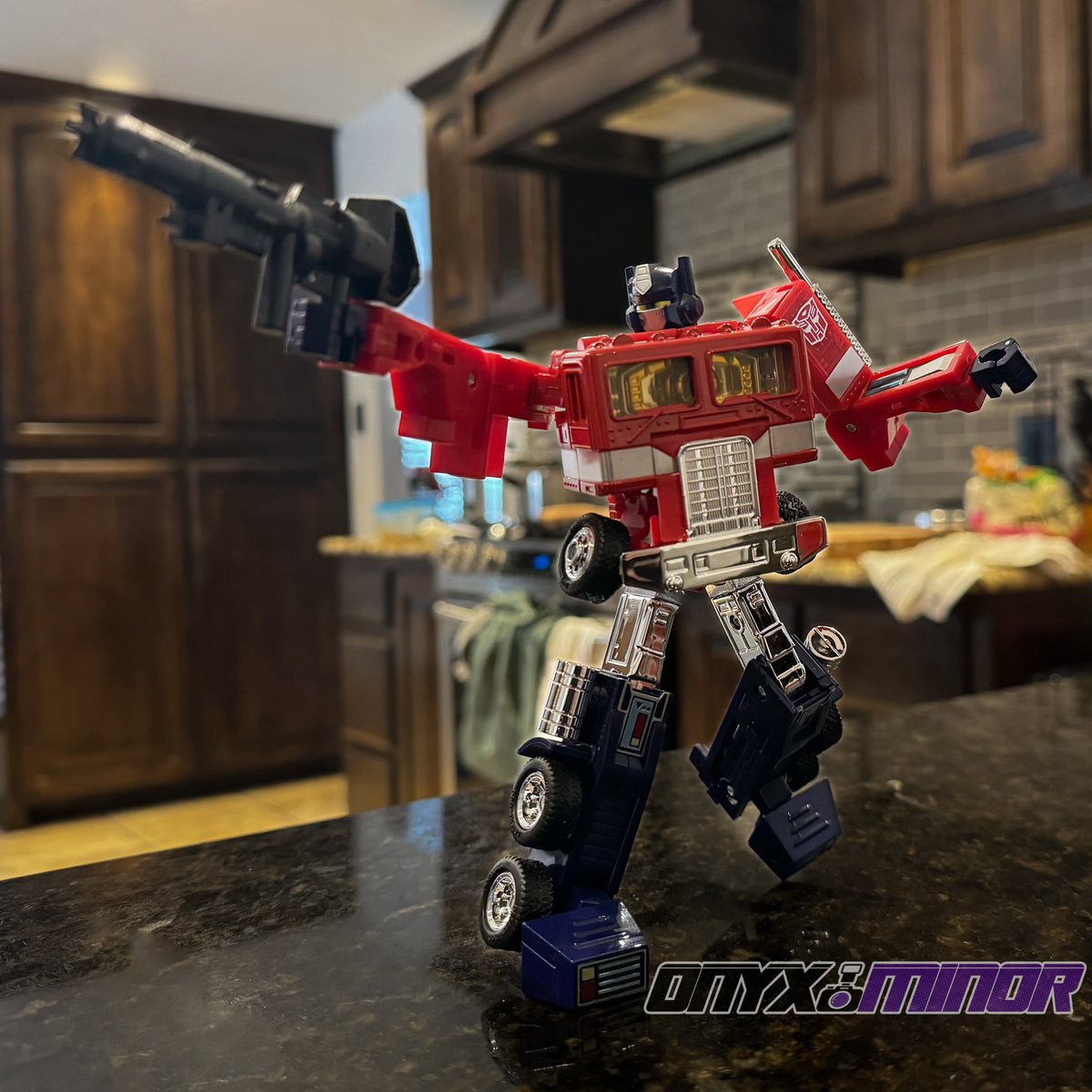 onyxminor's tweet photo. Missing Link Convoy is the greatest thing ever. Bring on the next Missing Link! https://t.co/31iAJO5XIy