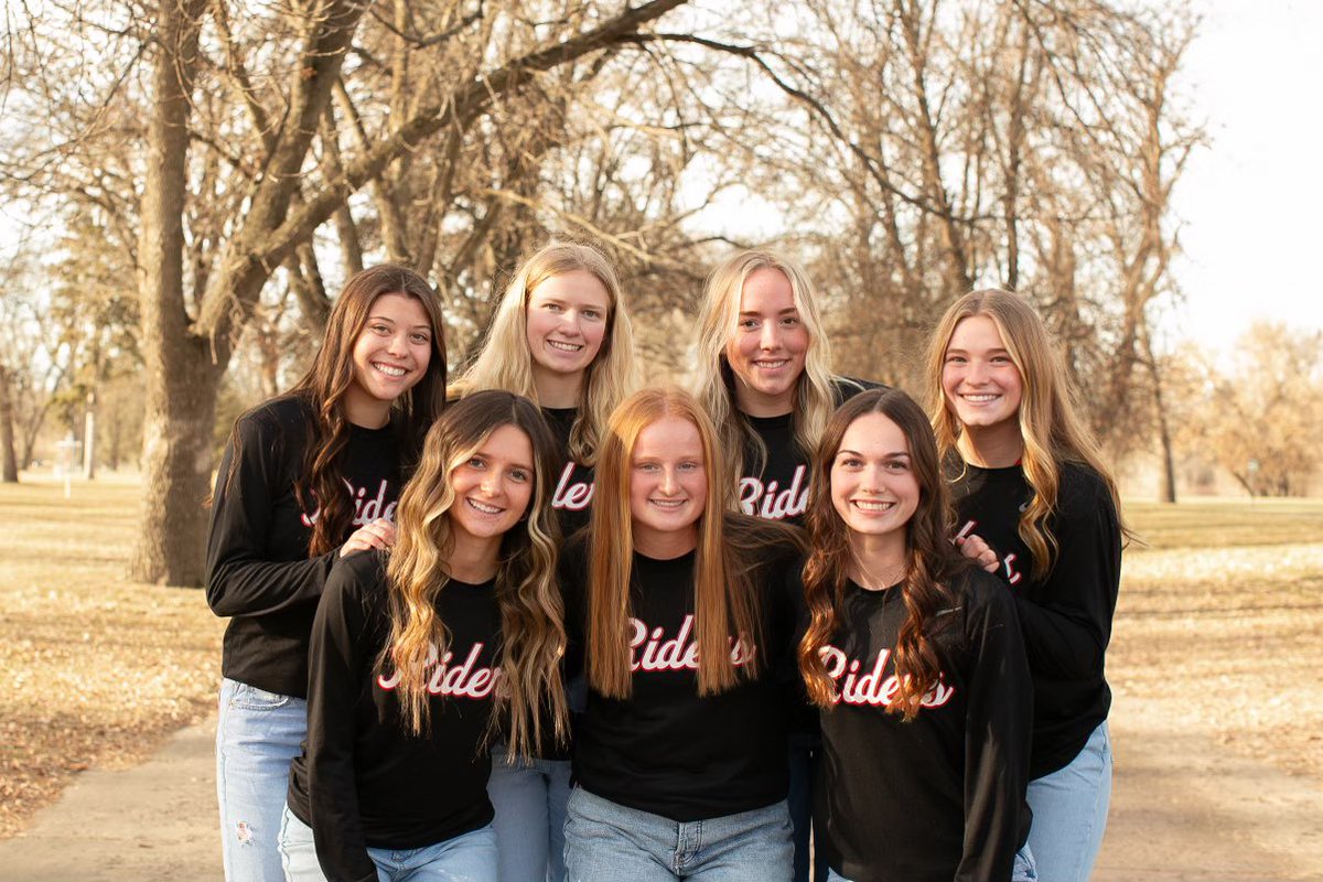 Girls Basketball Final
What an impressive way to finish the year ladies😤 The Riders take home 3rd at this year’s state tournament! What a ride for this group and a special thank you to these 7 seniors for all they have meant to this program and our school🙏 #EAT #RideOn