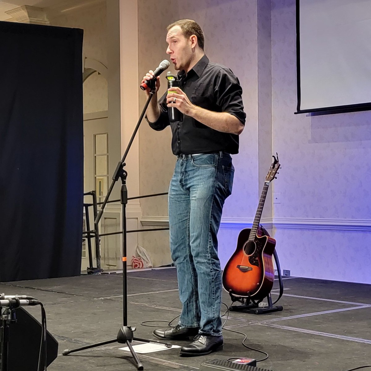 Now performing: JAKE DEWAR! Tune into the MarsCon 2024 Comedy Music Track! Video: twitch.tv/marscondementia Audio: dementiaradio.org:8027