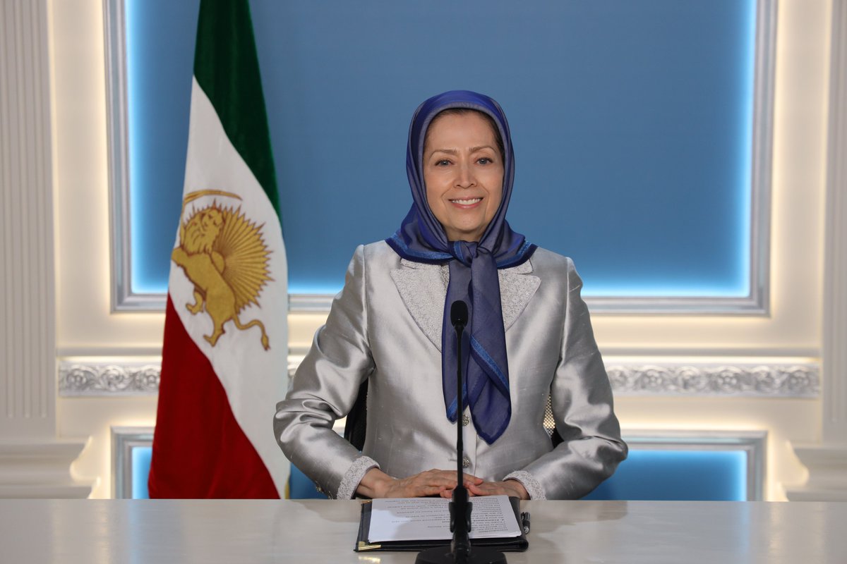 Maryam_Rajavi_P's tweet photo. بی‌توجهی به خواست مردم، شرایط انفجاری جامعه و نقش  مقاومت سازمان‌یافته، حلقه مفقوده سیاست در قبال #ایران است. یک راه‌حل، مهار کردن رژیم است، که البته گامی به ‌پیش است اما تأثیرش موقتی و گذراست. ر��ه‌حل درست و بنیادین سرنگونی رژیم آخوندی به‌دست مردم و قیام‌ و مقاومت سازمان‌یافته است