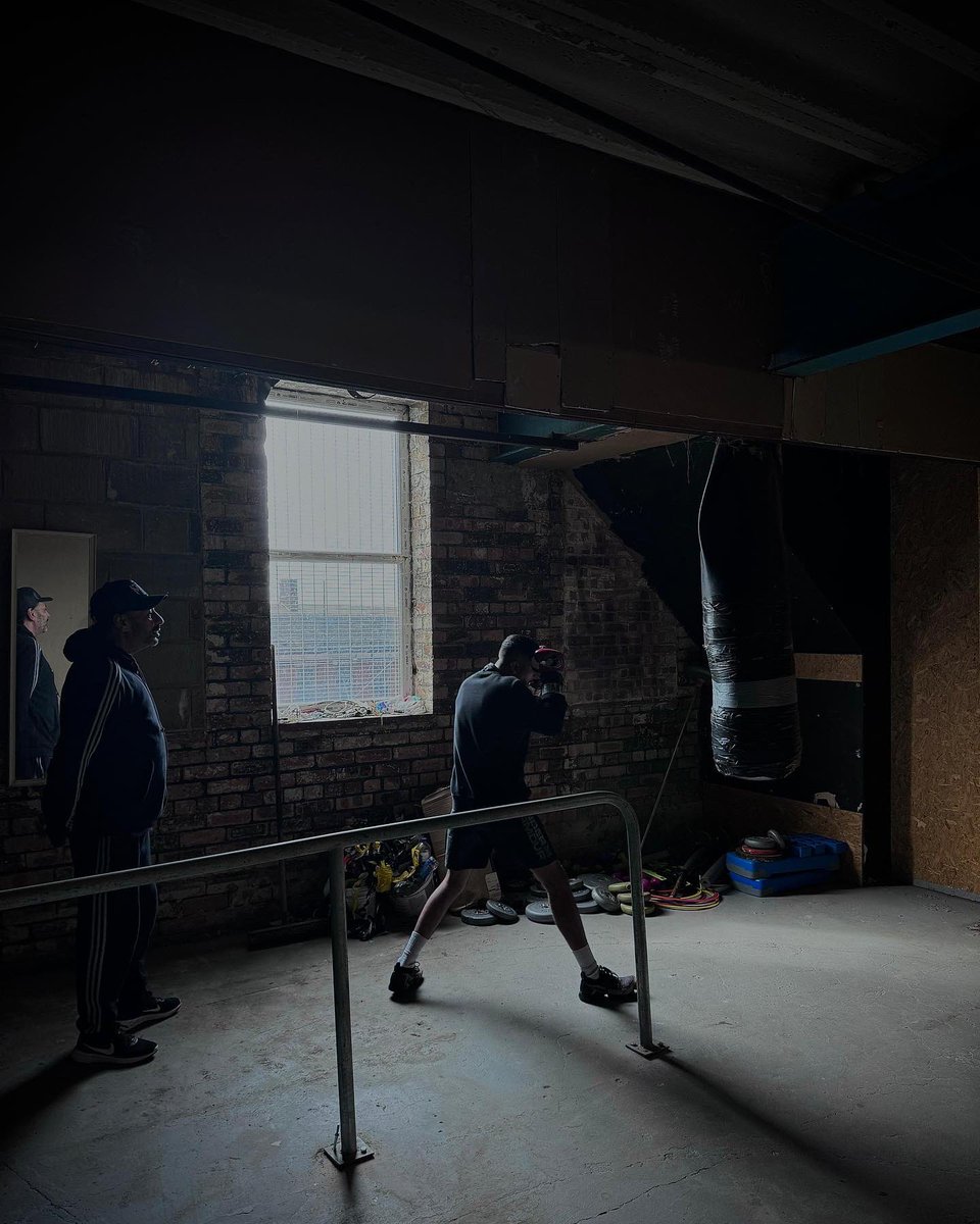 UsmaanTalkUTD's tweet image. 🎥 Another shoot under our belt!

Today we got to film &amp;amp; create content for Shabaz ‘Mavrick’ Masoud. 🇵🇰🥊

Content landing SOON! 👀👉🏾 instagram.com/p/C4TfnVhonUA/…

#Boxing #ContentCreating #BoxingFans #boxinggym