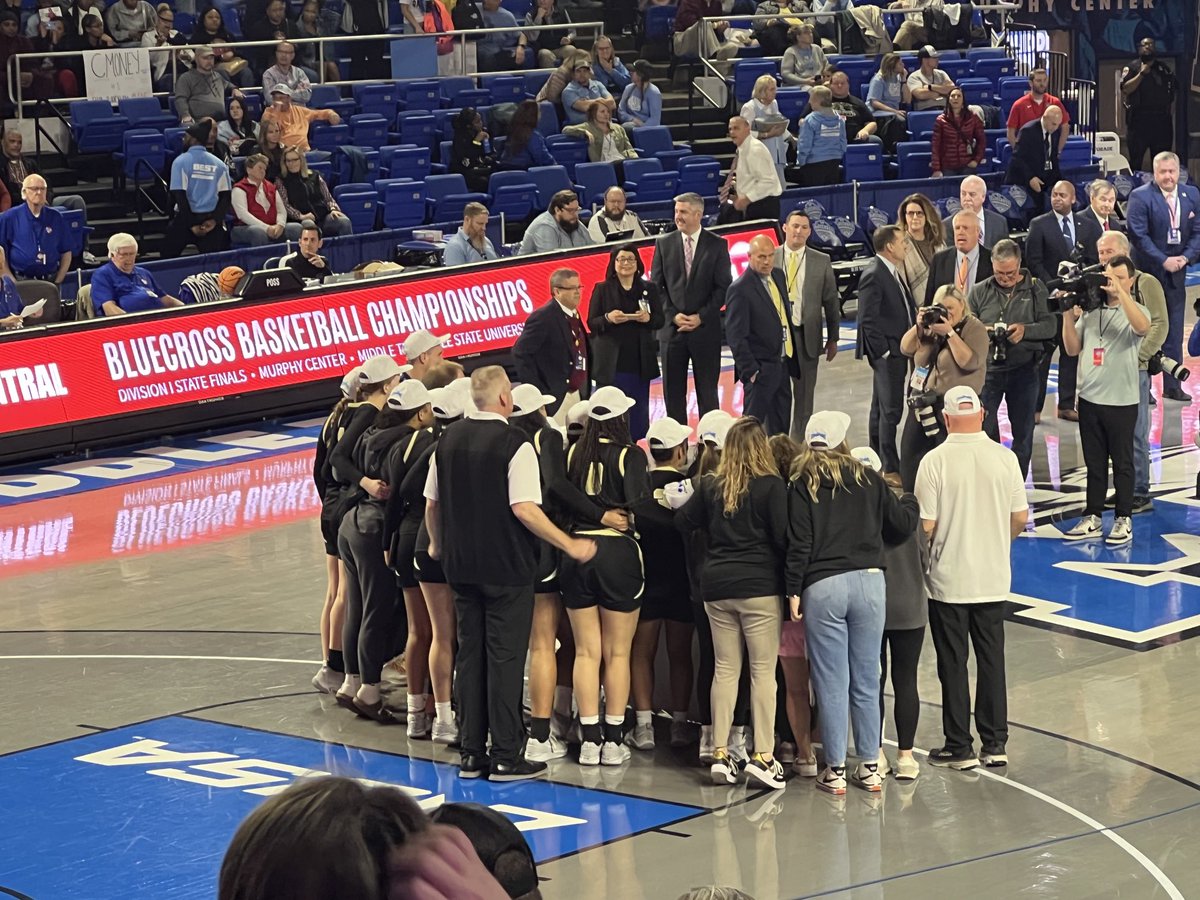 Gold Ball stays in Cleveland, Bradley Central!  Never gets old. Congrats to ⁦<a href="/BC_Bearettes/">Bradley Bearettes</a>⁩ and Jason Reuter. 🏆