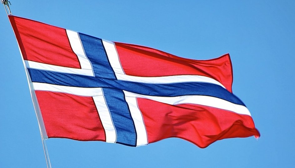 HUGE: Norway going AGAINST the cashless agenda! The government wants to strengthen people's right to pay with physical cash. The Norwegian government is proposing a new law that will FORCE shops to accept real cash as payment. In other words, they will not be allowed to be…