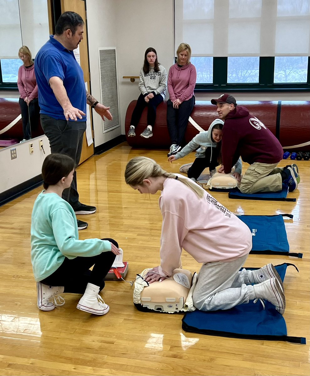 NHSramsHOSA's tweet photo. HOSA sponsored CPR &amp; AED certification class https://t.co/N3ePvSShIZ