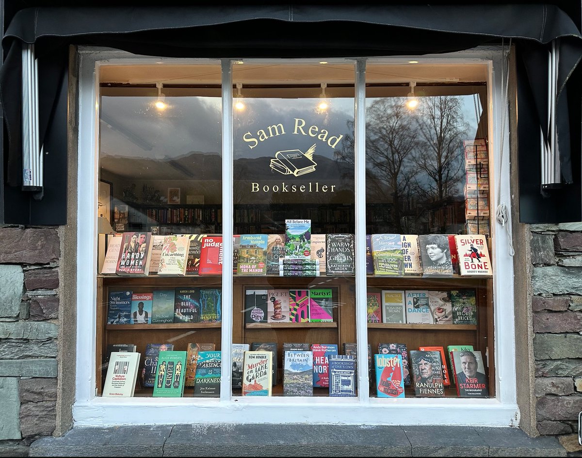 MUCH exciting new hardback fiction and nonfiction in our big window, including @kileyreid's brilliant second novel #ComeAndGetIt, @AMcMillanPoet's debut novel Pity, @theAliceRoberts' Crypt and some green spredged specials of @erutterwriter's #AllBeforeMe. What else can you spot?