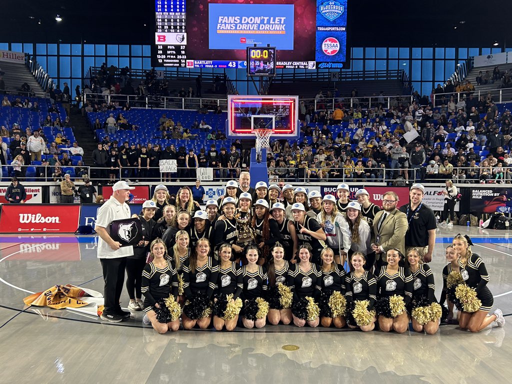 𝑇𝑜𝑚 𝐾𝑟𝑒𝑎𝑔𝑒𝑟 tweet media