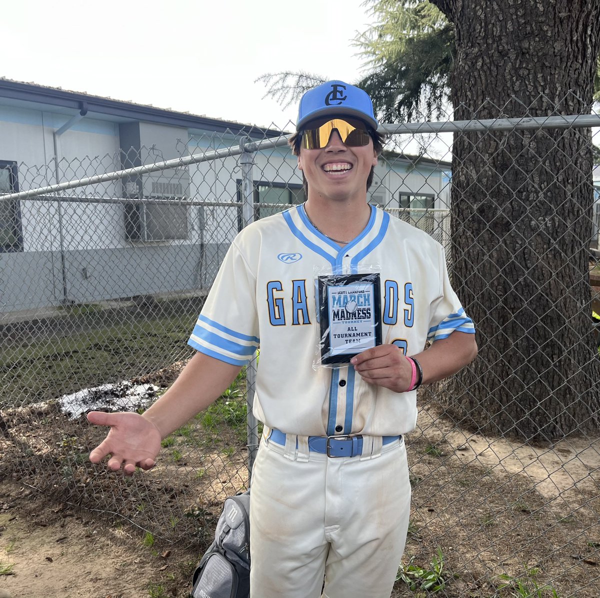 ECapbaseball's tweet photo. Great weekend at the Downey Tournament! We ended up going 2-1 and taking 3rd place. Happy the way the boys ended off! We start counting Tuesday!!! Let’s go Gauchos! JSaucey gets All-Tourney! #gauchofam #togetherwego #family https://t.co/aUb7SuveIk