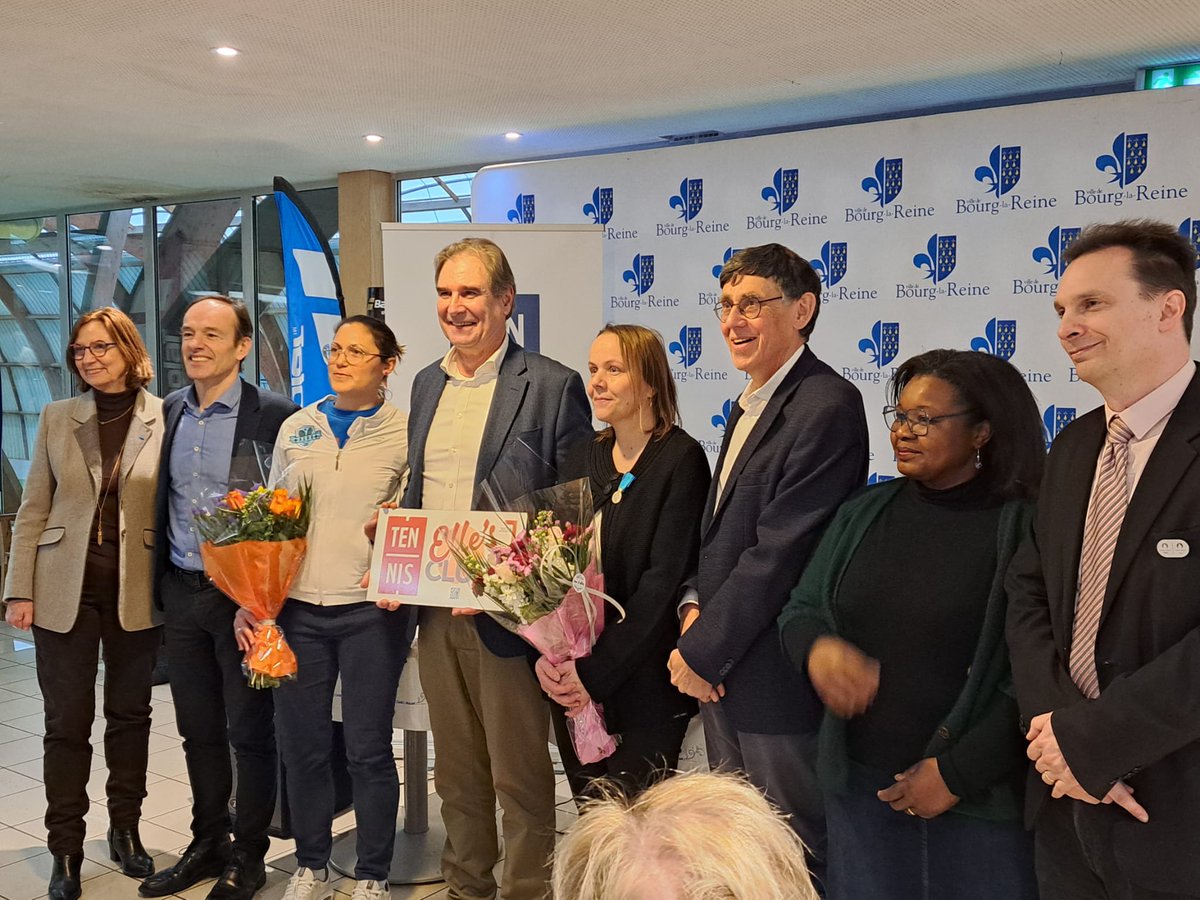 hpmelone's tweet image. Clôture de la semaine de l'égalité ♀️♂️
@germainroesch &amp;amp; @MaireBLR ont remis
✅le label Elle's club à l'#ASBR #tennis
✅la médaille de bronze de la jeunesse, des sports et de l'engagement associatif à #BarbaraDanzé
👏 &amp;amp; 🙏 aux équipes du club (bénévoles et permanents)
🎾♀️🏅
👇