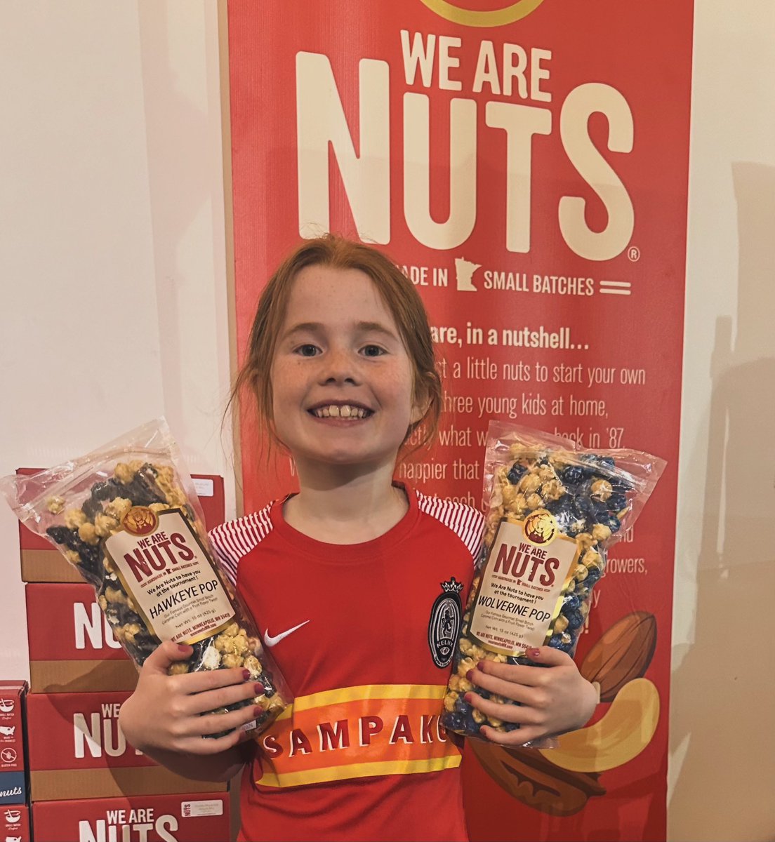 Women’s Big 10 Championships!  The little lady nut reppin the Hawkeye Pop v the Wolverine Pop here at the Makers Market at Target Center for the upcoming semi final battle
#b1gwbbt  #iowahawkeyebasketball #wolverinebasketball