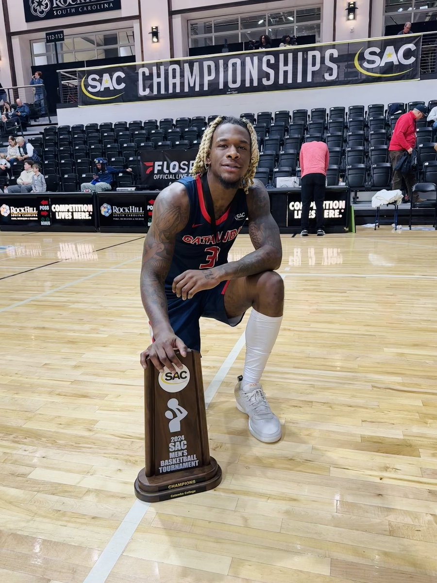 TheDeloEpps1's tweet photo. These moments you can never take from me!  #backtoback 💍💍 if you were a part of this journey I love you! https://t.co/qRXfQfxL3d