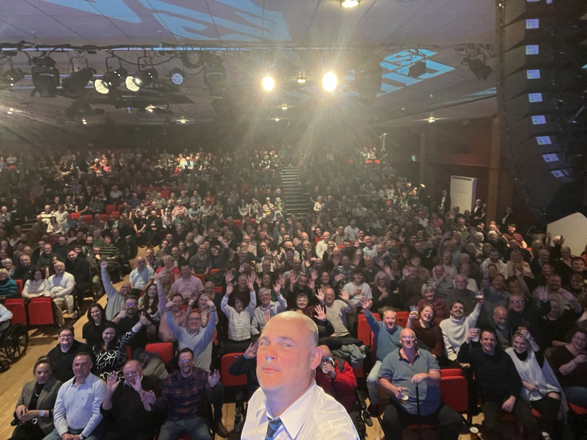 Yeovil show two selfies! <a href="/westlandsyeovil/">Westlands Yeovil</a>