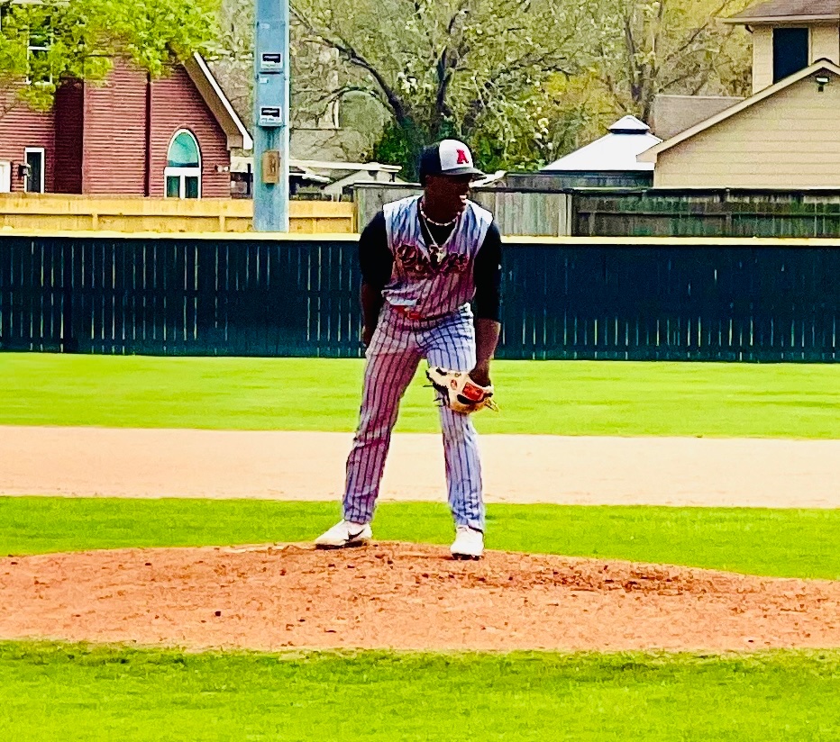 AHSDawgbaseball's tweet photo. Bulldogs celebrating another win today against Katy Jordan (8-7). Great hits all around. Clutch hits by Tyler Casely-Hayford, Gregory Cuevas and Dylan Christie. 
Nathan Hill and Tyler Casely Hayford on the mound. 
Up next George Ranch! https://t.co/LYDxuzmTGB