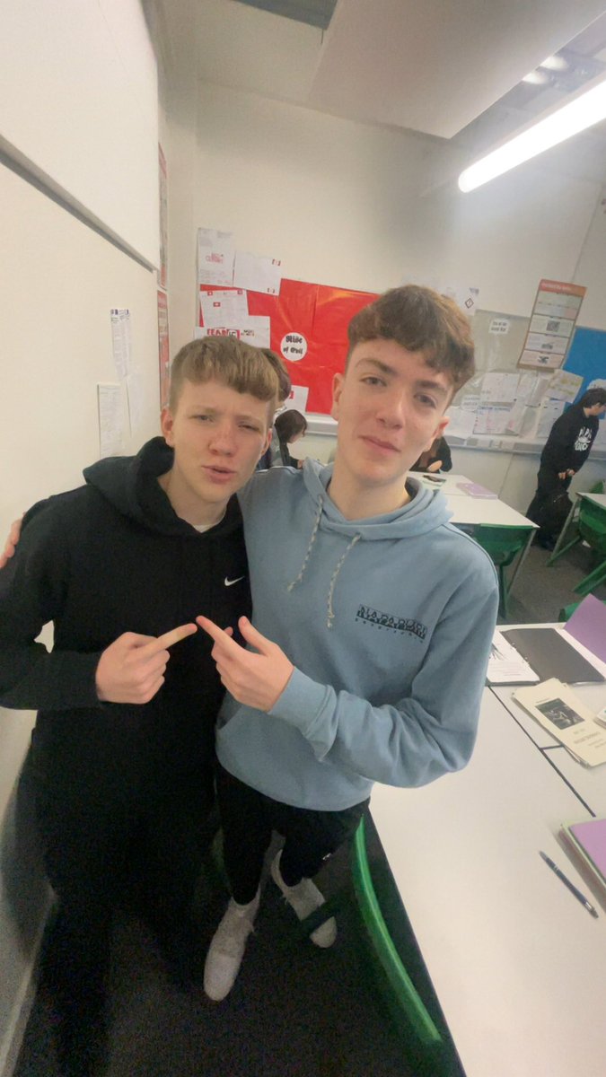 Muzza_14's tweet image. Hibs and Marseille Linking up for #Block7 march