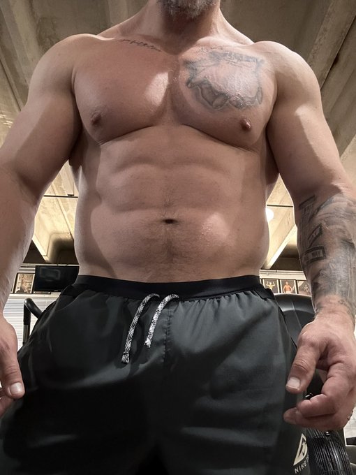 Watch Scott Blokker's leaked NSFW photo on TwXstars