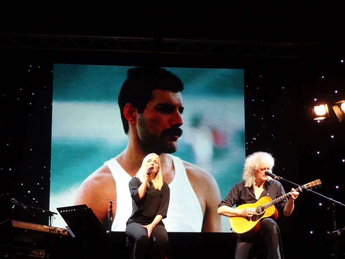 offqueenbandfan's tweet photo. #OTD on 09/03/2016. #BrianMay played with #KerryEllis at the Incheba Hall in Bratislava, Slovakia, during the #OneVoiceTour. https://t.co/YoLmLxnhlh