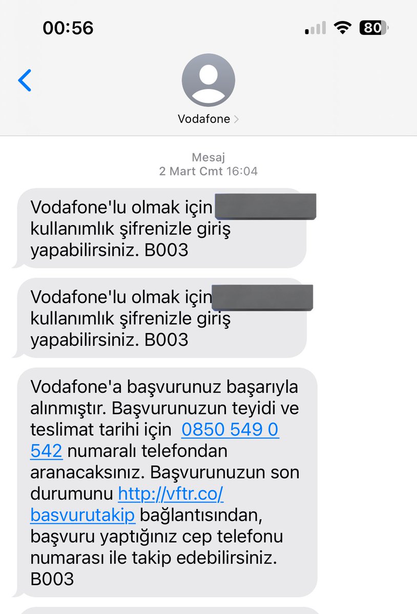 okucocugumm's tweet photo. @VodafoneDestek  cumartesi işleme aldığınız hattın açılmasıyla ilgili bir bilgi yok , kayıt oluşturuyorum dönüş yok. Bi çözüm yolu sunar mısınız diyorum , yine bir şey yok ne yapalım dumanla mı haberleşmeye başlayalım ? https://t.co/diiPqBPHik