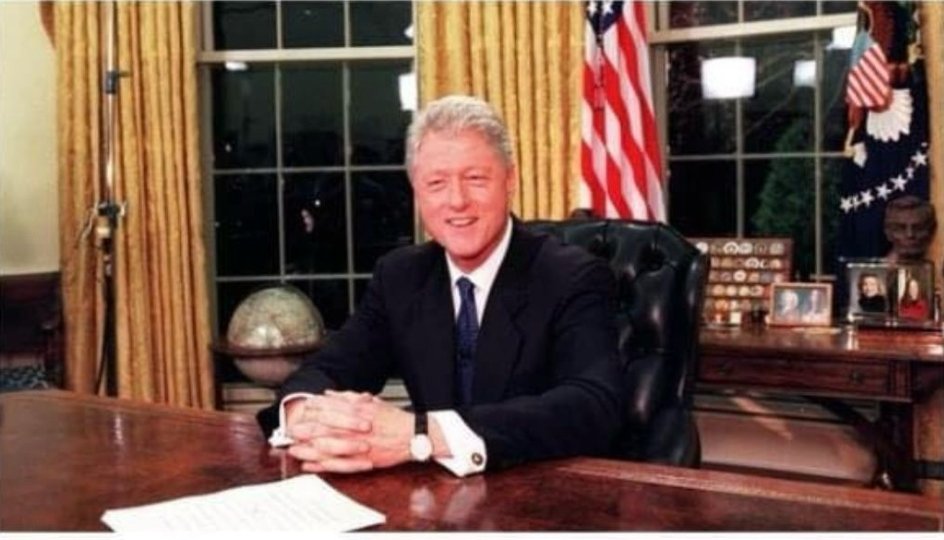 Urielbertolami's tweet image. È incredibile, l'Amministrazione #Biden, arrivata al fondo, sta cercando sponsor di ogni tipo per le #PresidentialElection2024.
Sono arrivati a chiedere supporto persino a questi 2 in foto:
Bill &amp;amp; Monica...!
😎😎😎