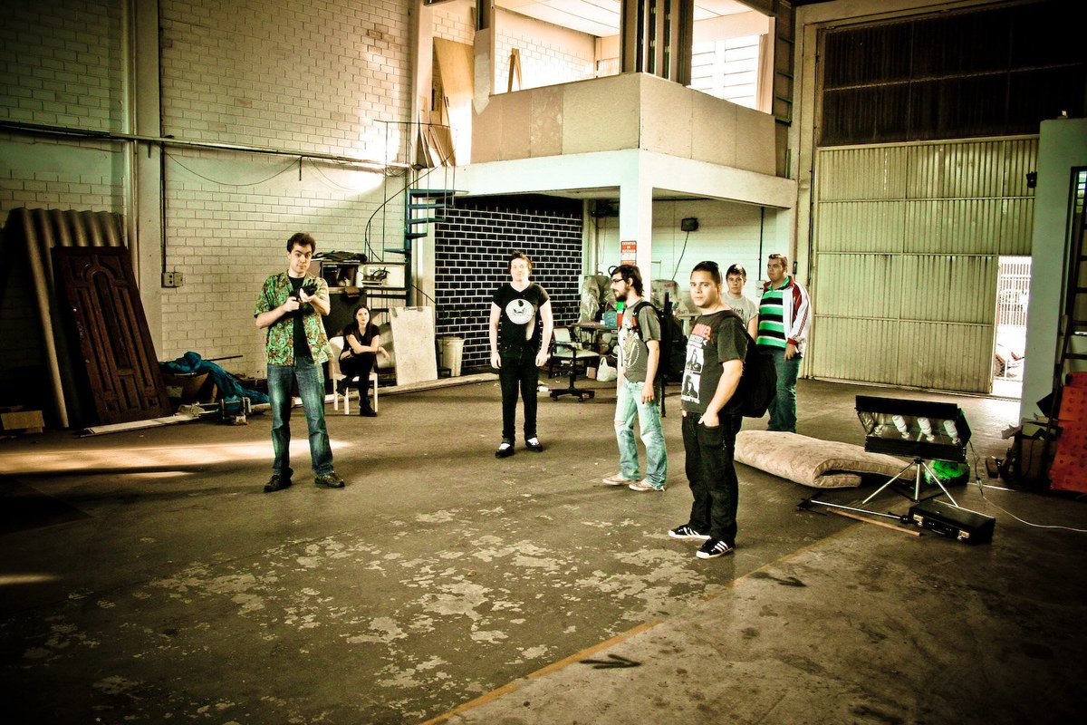 jonasabreu__'s tweet photo. Fotinhos que achei perdida gravando video da série de GTA no youtube com a galera da Trash Uncompressed e o @FunkyBlackCat em 2013 HAHAHA @trsfilmes https://t.co/mRkfVmYULn