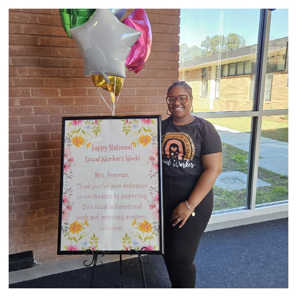 We say THANK YOU for supporting our students, staff, and community. Happy National School Social Worker Week. Mrs. Freeman, we love you!@APSHutchinson @apsupdate @drkalag @MJStJoy @ShaleeceLong