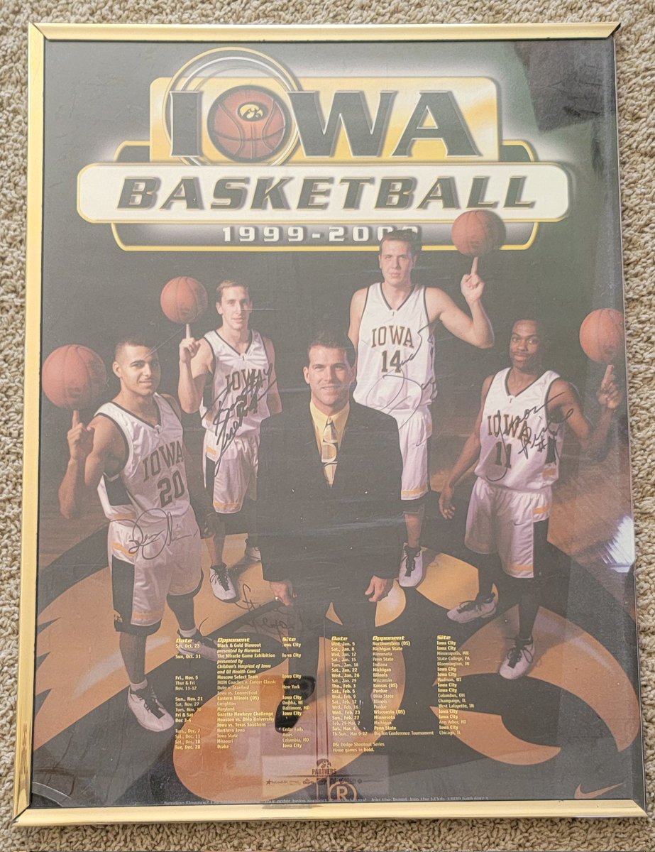 uncabuc's tweet photo. @stillnothawkize Was a student first year of Hawks Nest in 99. Got to attend practice and have pizza with the team. Tried to have a quick conversation with him when he signed my poster, but he wouldn't say a word. Prick. https://t.co/2jNTiftCFk