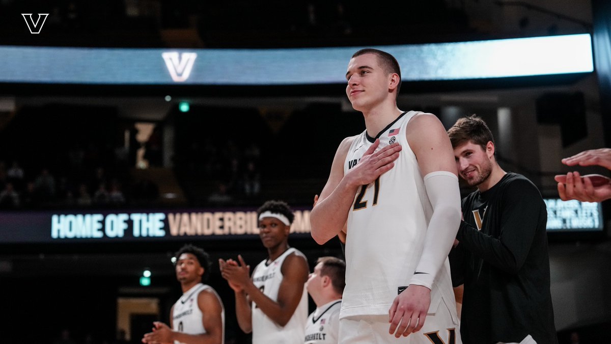 VandyMBB tweet picture