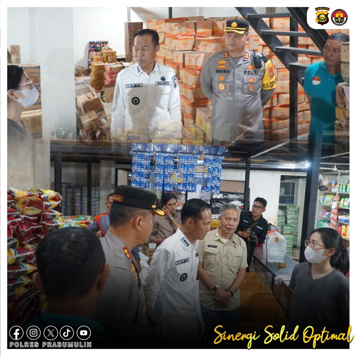 #polripresisi
#poldasumsel
#kapoldasumsel 
#polresprabumulih
#satresnarkobapolresprabumulih
#kapolresprabumulih
#akbpendroaribowo

Bantuan Polisi..
Hubungi.. 
Call Center Polri 110
Call Center Polda Sumsel 0813-70002-110
Call Center Polres Prabumulih 0811-7387-110