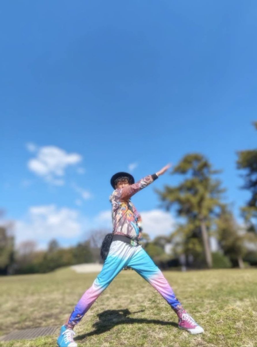 tonneehot's tweet photo. ＼ヒロシ🥦／

弟ヒロシが
T-Pistonzのヒロシドットとして
ステージに立つのは
10年ぶリーヨ‼️⚡⚽🎶

そんなレアな
3/16のTピスファンミ
楽しみにしててね～💕

ヒロシはずっと
俺んちに合宿中で
今日も今日とて
ファンミに向けて
一緒にリハ頑張ってます💪

山﨑兄弟
#イナズマイレブン #イナイレ https://t.co/Aurp2dPjnW