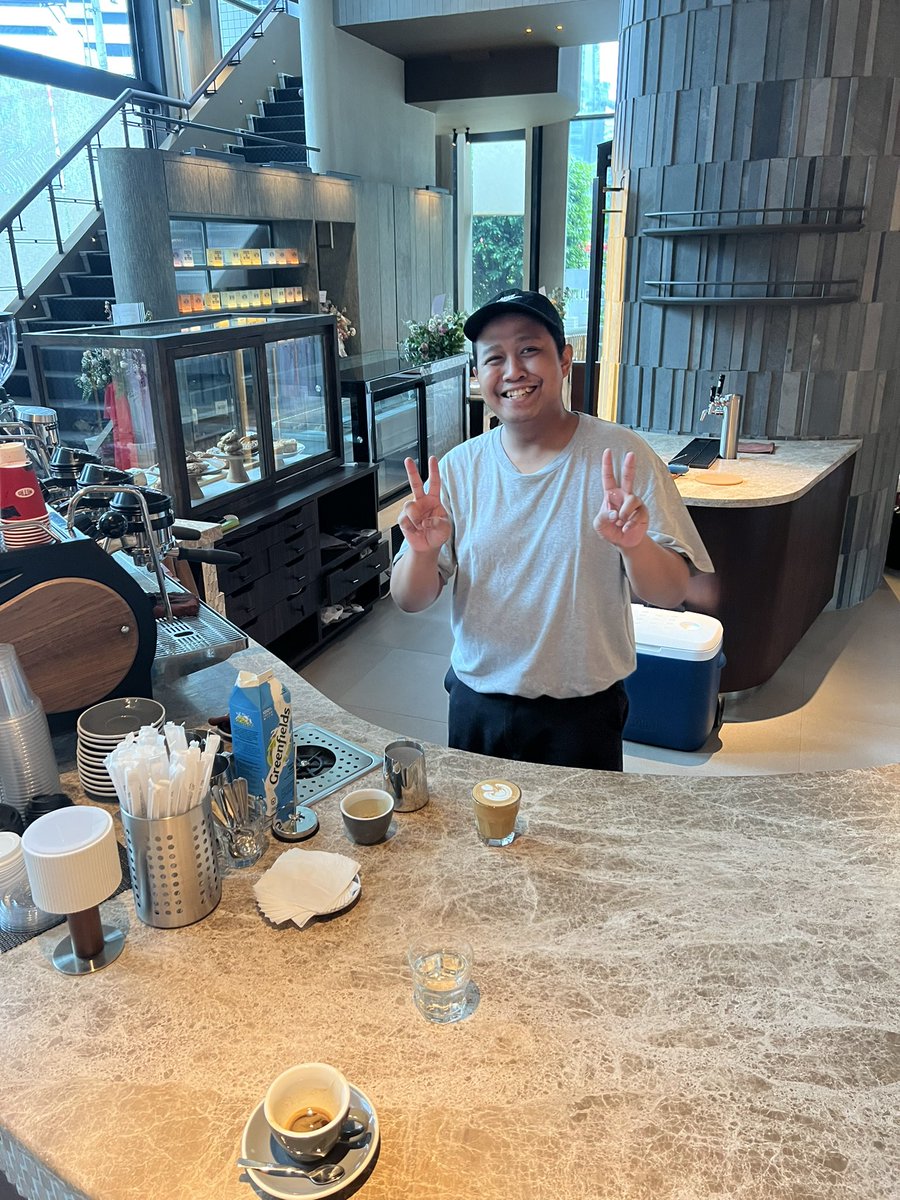 efenerr's tweet photo. Nitro buka cabang baru!

lokasi di samping Astra di Graha Nugra Sentana, tadi habis lari di CFD langsung ke sini karena sudah buka

Magicnya selalu juara dengan blend Ethiopia - Colombia - Brazil, fruity &amp; nutty 👍

V6 dengan Kerinci yang super segar

ngopi di mana pagi ini? https://t.co/ffBAecHOUV