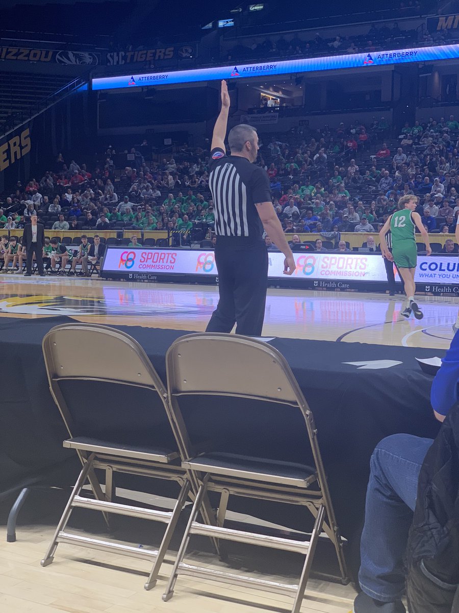 CBOA_Ref's tweet photo. CBOA official, Dane Brooks, officiating the Class 3 boy’s 3rd place game between Montgomery County and Thayer at Mizzou Arena!!! Congratulations Dane on a fantastic weekend!!! @MSHSAAOrg @SalCoach_Brooks https://t.co/GkyF2Ni7i8