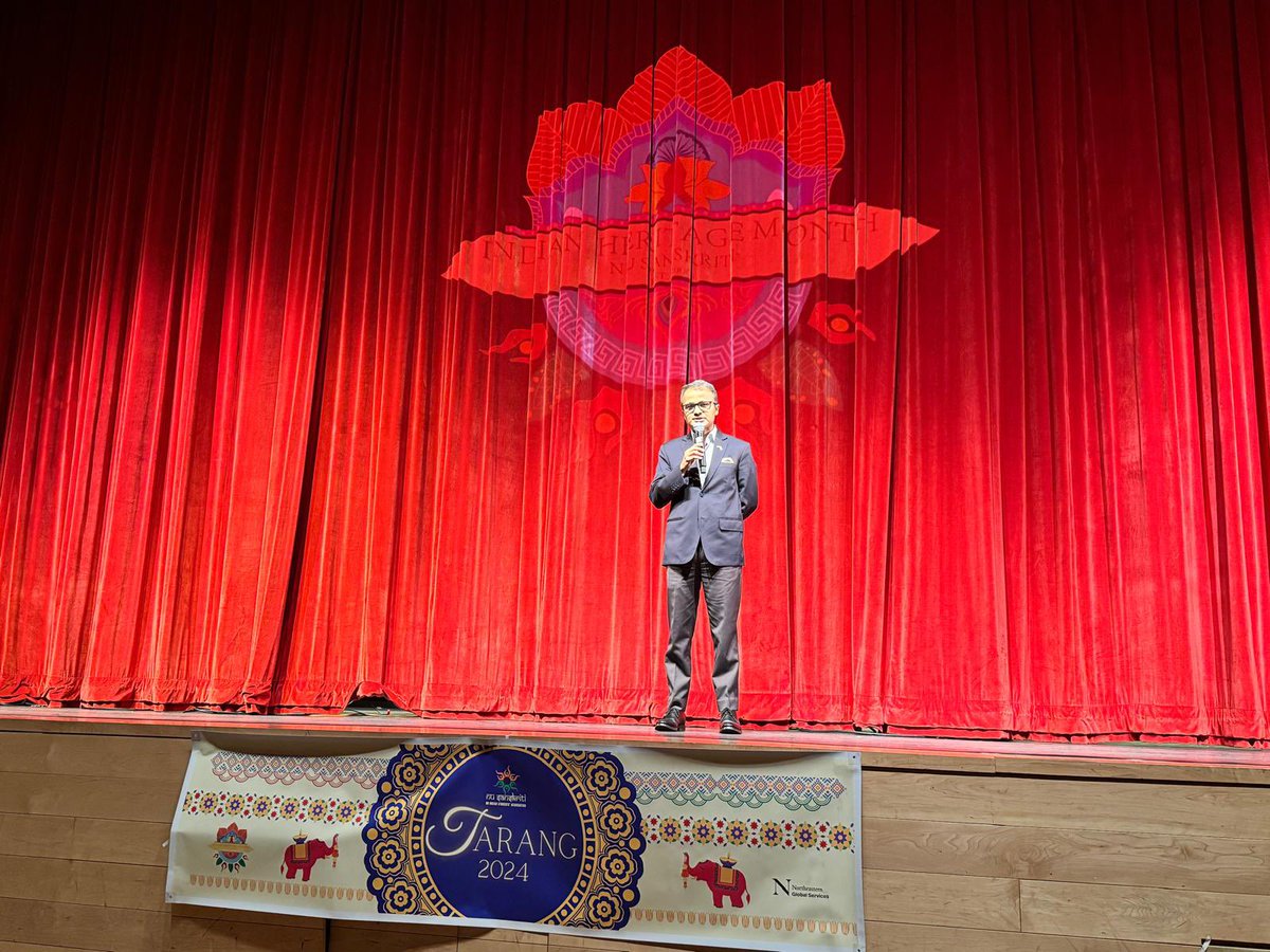 IndiainNewYork's tweet photo. Consul General @binaysrikant76 attended #Tarang2024 the annual cultural fest of #NUSanskriti Indian Students Association of Northeastern University, Boston as part of India Heritage Month. 

Addressed  around 1000 dynamic & talented Indian students studying at @Northeastern and fostering  🇮🇳🇺🇸 knowledge partnership. 

Assured them of all support & assistance and encouraged them to stay connected with @IndiainNewYork and pursue their aspirations with confidence and resilience. 

@IndianDiplomacy 
@IndianEmbassyUS 
@MEAIndia 
@DiasporaDiv_MEA