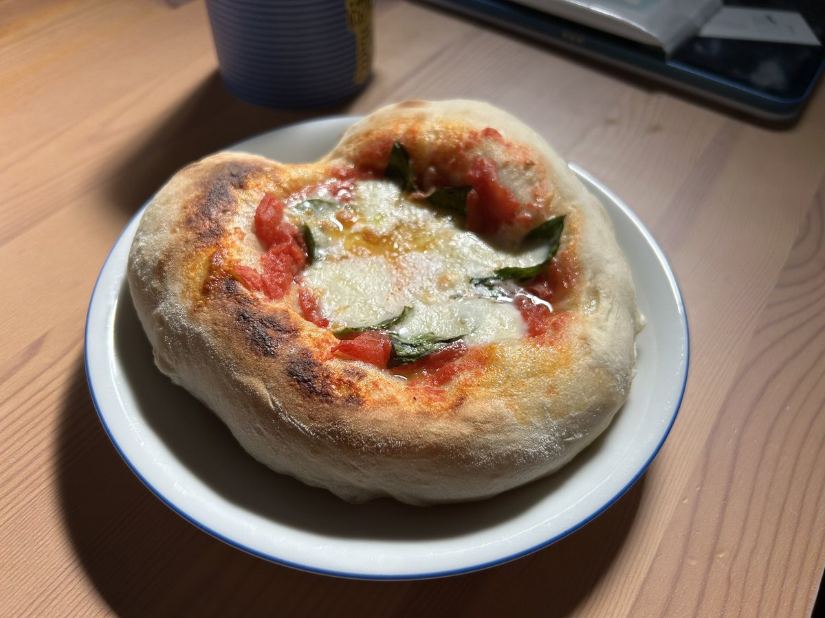 chiku72121's tweet photo. サンデーモーニング https://t.co/cTAyTNkjF8